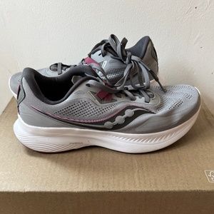 Saucony Women’s Guide 15 Wide